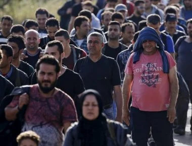 Ενώ η Ελλάδα βουλιάζει από τους αλλοδαπούς έρευνα υποστηρίζει πως οι Έλληνες θέλουν… κι άλλους!